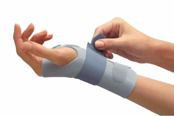 Muñequera para evitar accidentes de manos y dedos